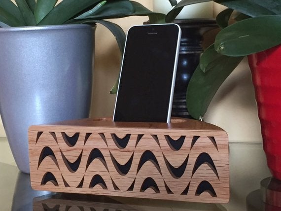 Acoustic iPhone Speaker Stand